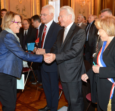 Marylise Lebranchu (àg.) en octobre à Marseille avec Gaby Charroux, Eugène Caselli, et Maryse Joissains. Photo : Thierry Garro.