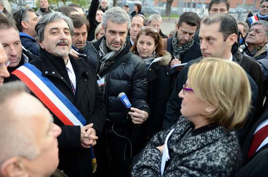 En décembre à Marseille, Georges Cristiani, au titre de l'Union des maires, avait remis le projet d'établissement public à Marylise Lebranchu.