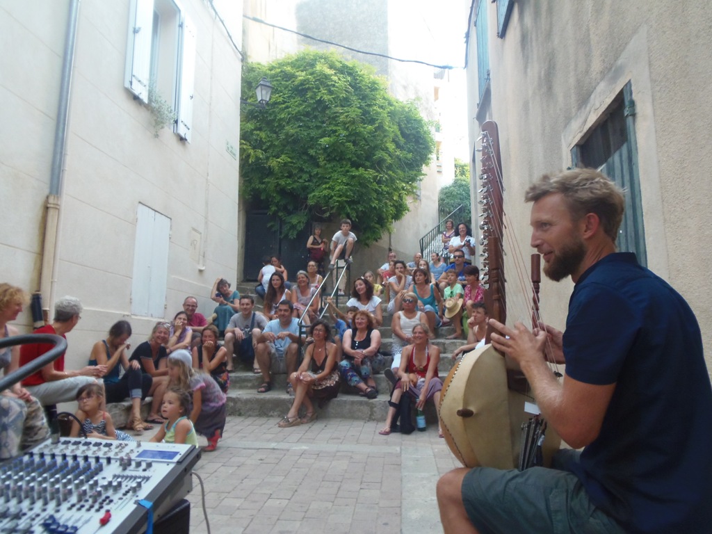 des contes et des chansons final