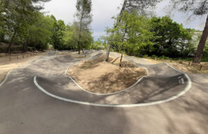 Découverte du récent pumptrack de Peynier