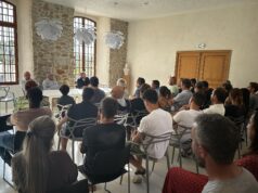 Informations sur la procédure en justice concernant le gazon synthétique du stade municipal