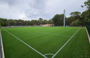 Peynier inaugure son nouveau gazon synthétique lors de la Journée des associations