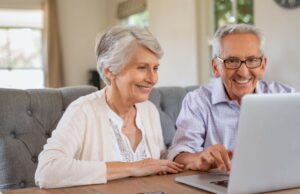 Ateliers numériques pour les seniors : gagnez en autonomie pas à pas