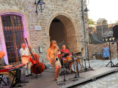 Le jazz fait une nouvelle fois vibrer la cour du Château de Peynier